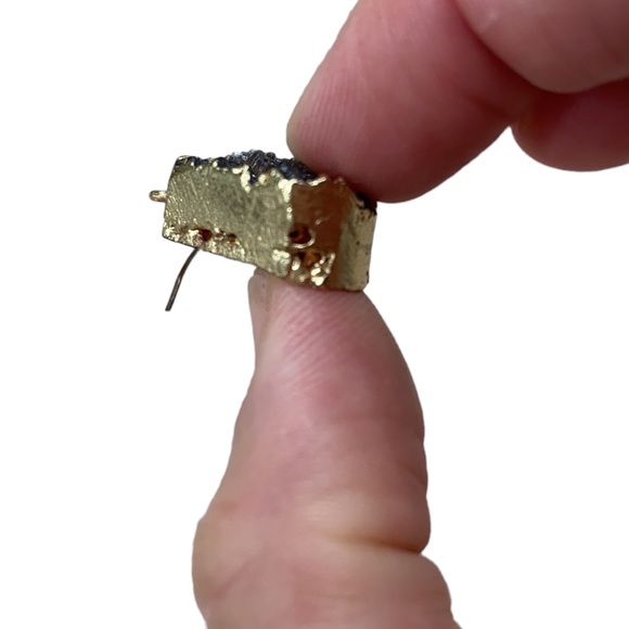 Pretty gold/geode stone earrings - Picture 4 of 4